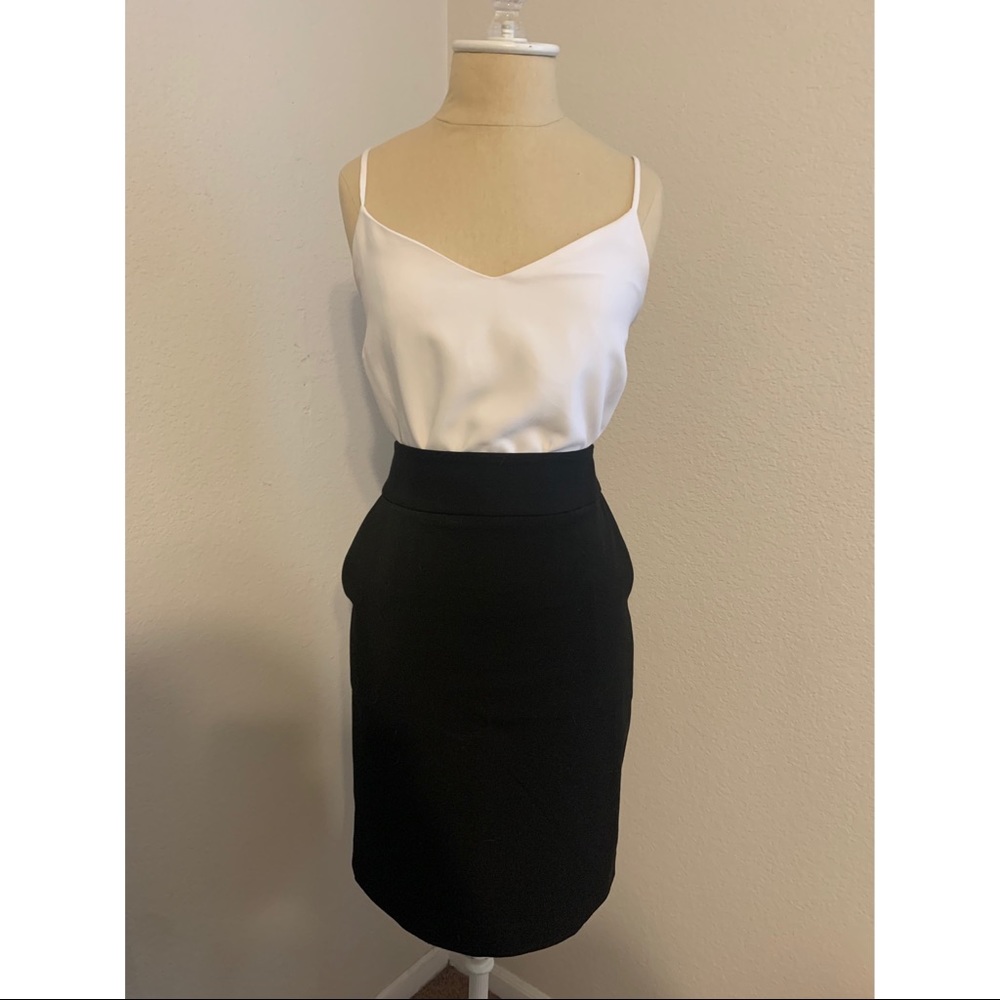 Banana Republic Solid Strappy Camisole